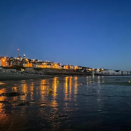 L'hirondelle, Vue Avec Balcon Grand Confort-tout Inclus Apartament *